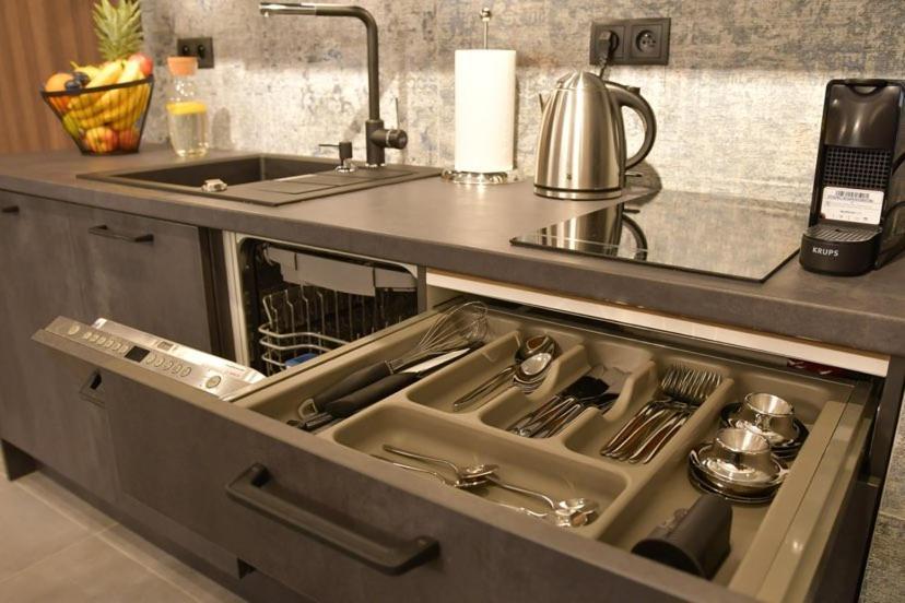 Apartament Prywatny Stone Hill Rackiewicz Z Basenem Szklarska Poręba Buitenkant foto